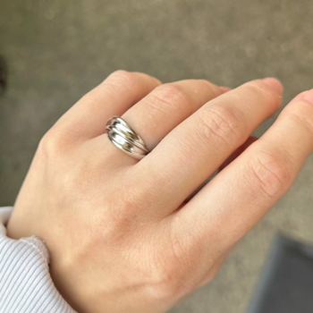 One size Sheela ring i sølv fra MerlePerle